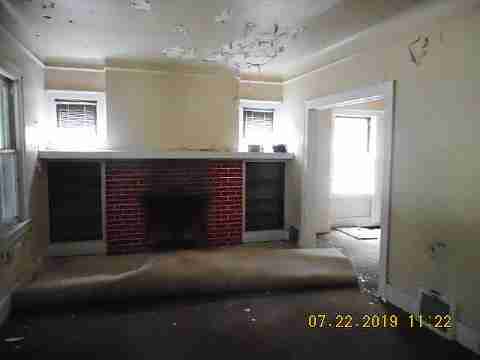 11375 Belleterre (12)_m.jpg